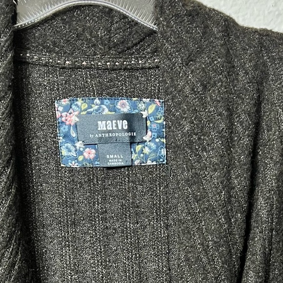 MAEVE BY ANTHROPOLOGIE V-NECK GRAY COMFY SOFT SWEATER - Picture 4 of 4